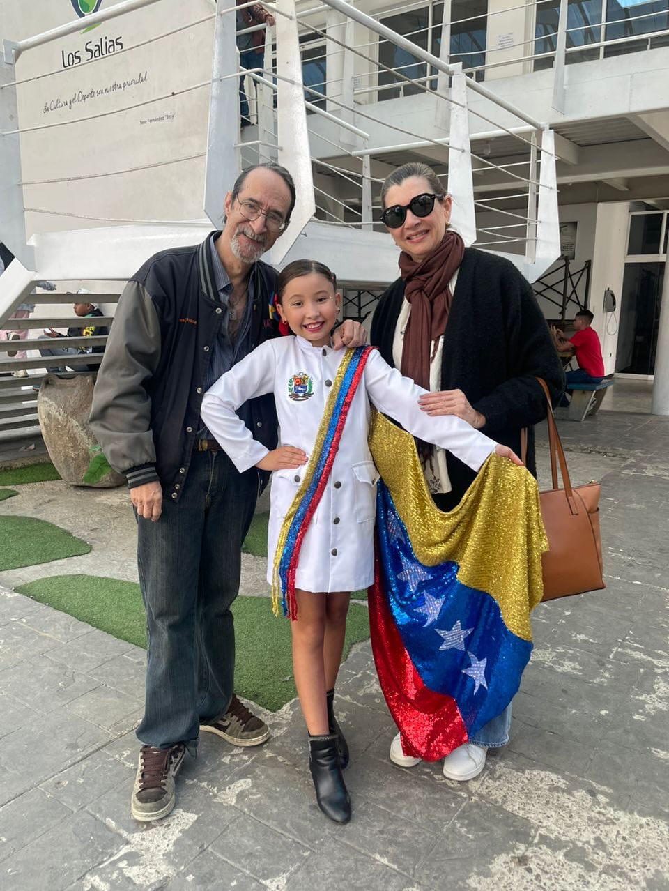 Valerie Bastidas 1er lugar en el Festival “Un Canto para San Antonio”